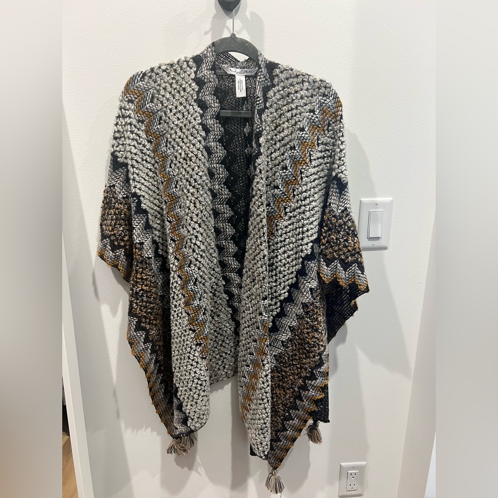 New Kimono without tags Michael Stars from Evereve. Can be worn belted!